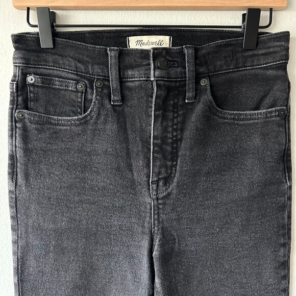 Madewell Cali Demi-Boot Jeans Black Wash Denim Raw Hem Size 26 Womens - Picture 3 of 9